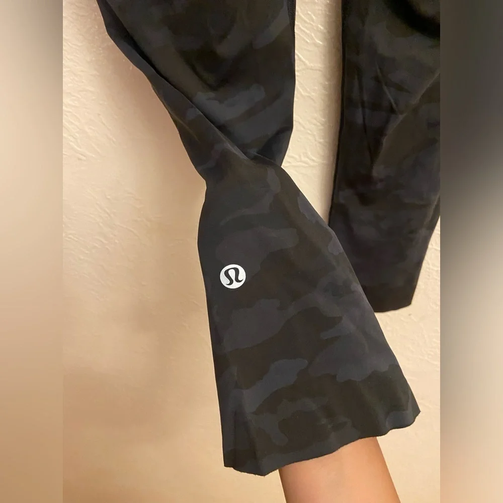 Lululemon Athletica cropped Leggings